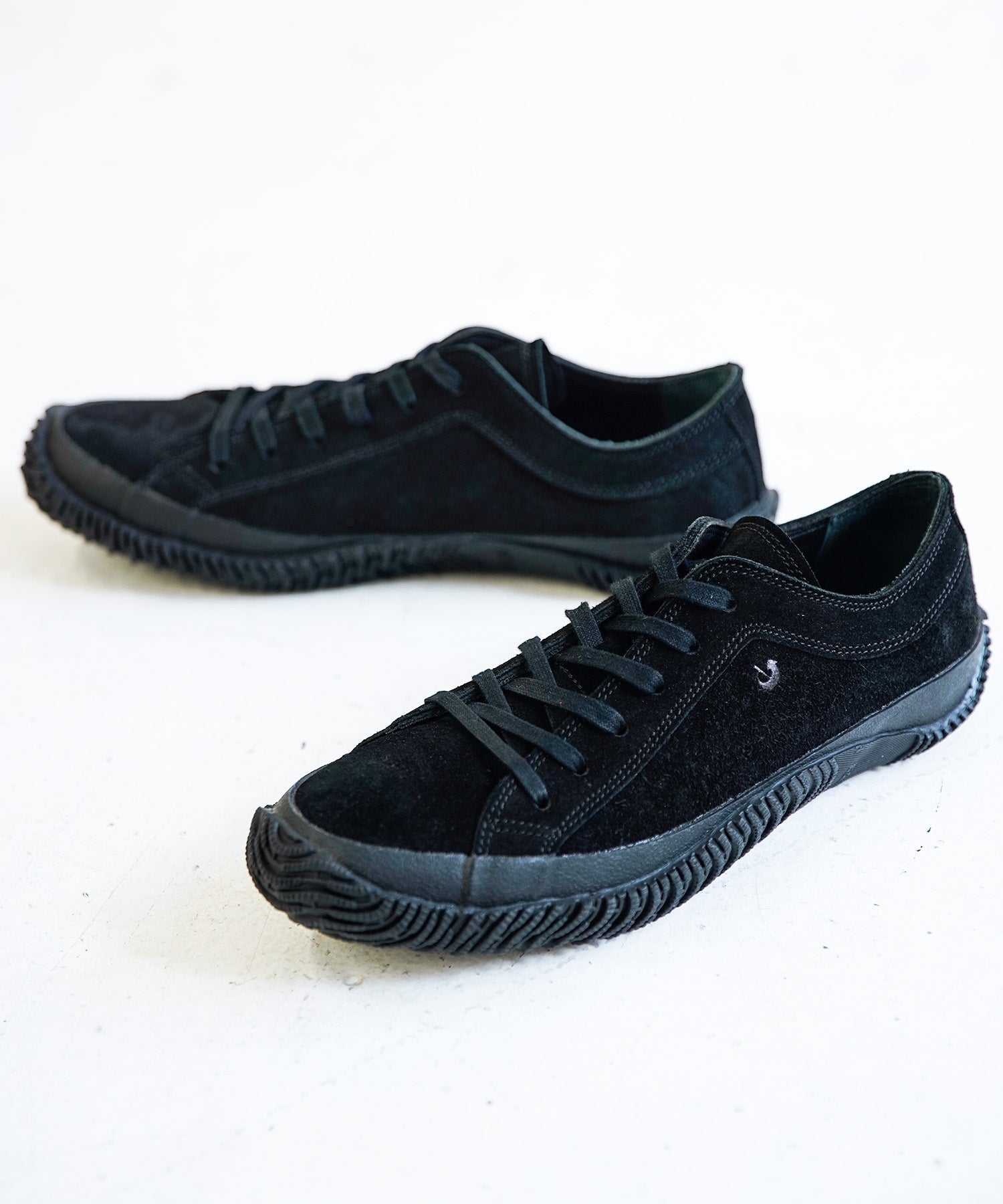 Biz-124 Black - SPINGLE