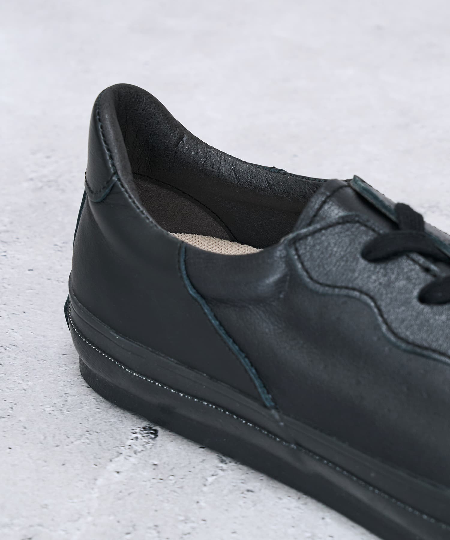 SP-1034 Black/Black