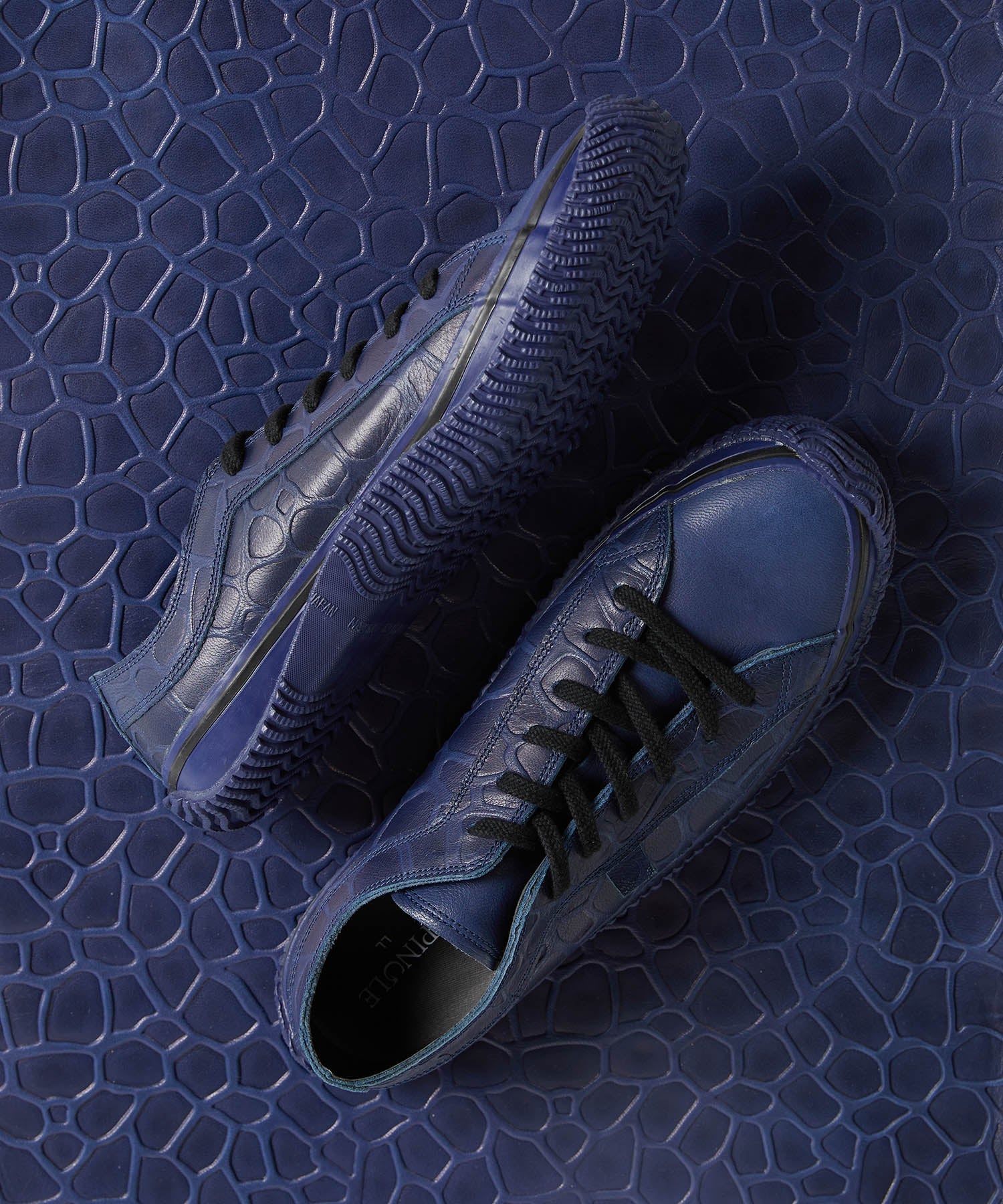 SP-1055 Indigo Blue - SPINGLE