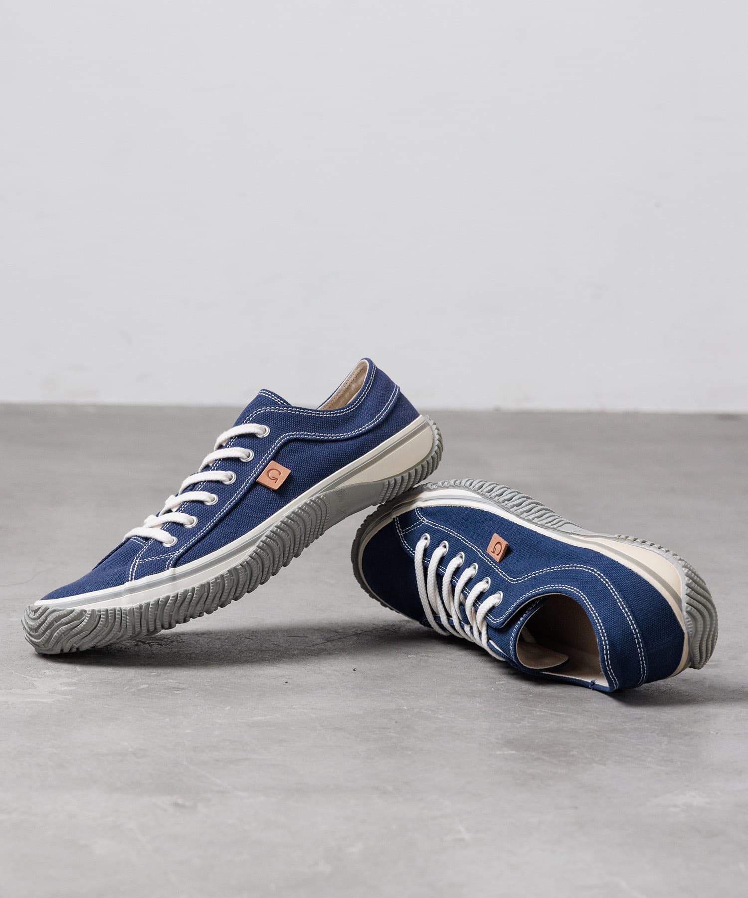 SP-1057 Navy/White - SPINGLE