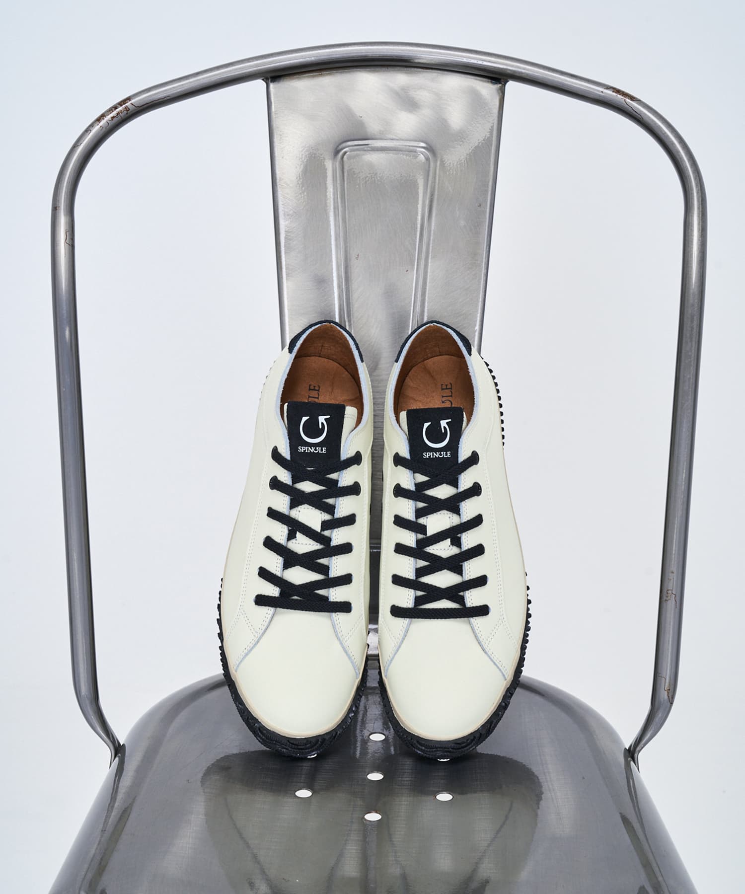 SP-105IL White/Black - SPINGLE