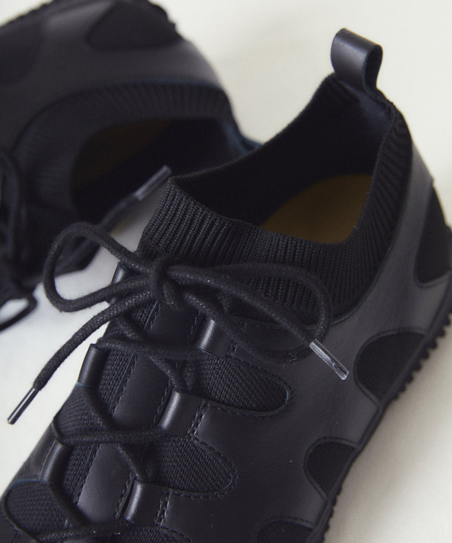 SP-1503 Black - SPINGLE