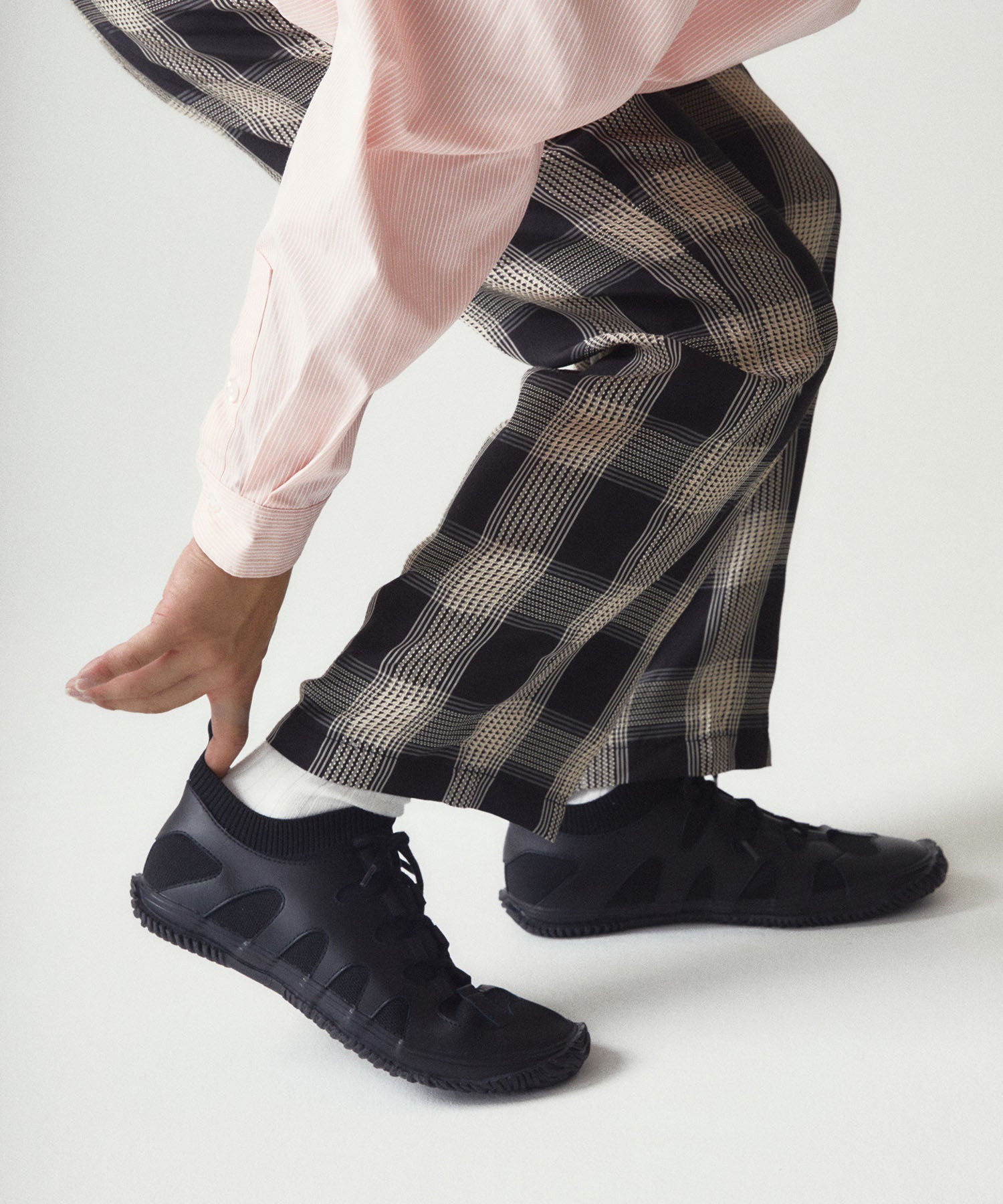 SP-1503 Black - SPINGLE