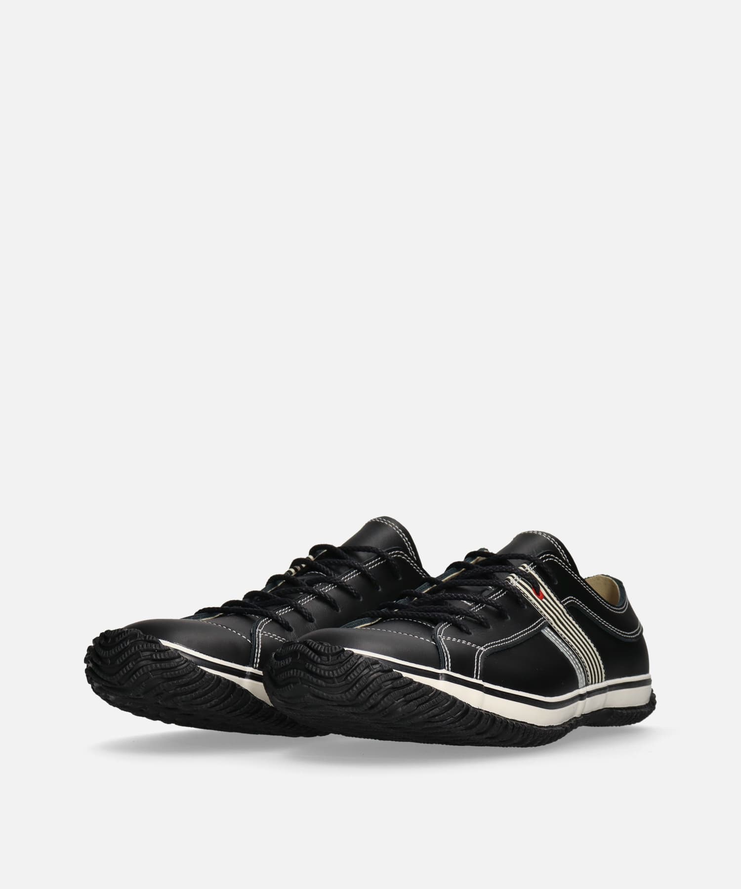 SP-168 Black/White - SPINGLE