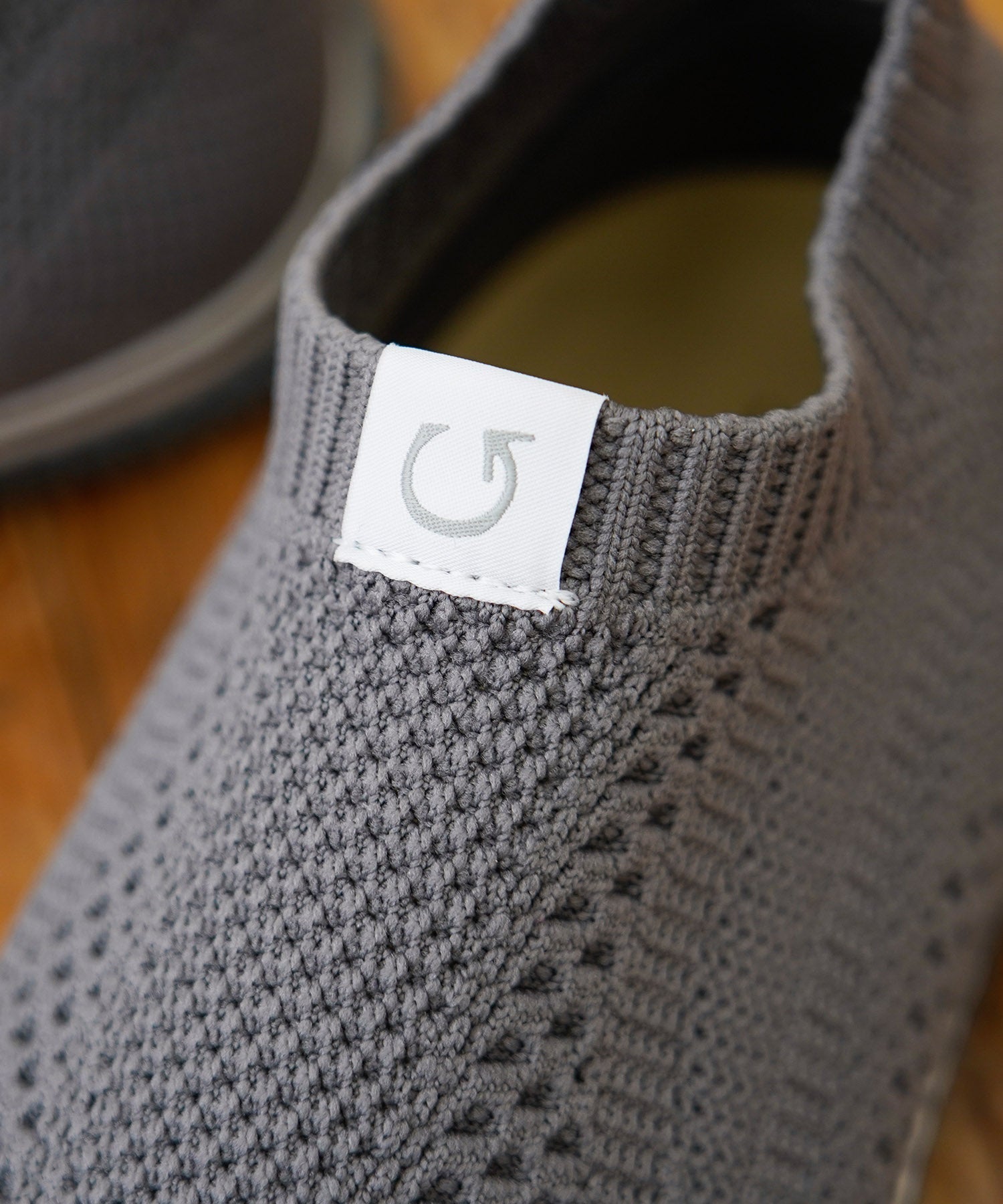 SP-528 Light Gray - SPINGLE