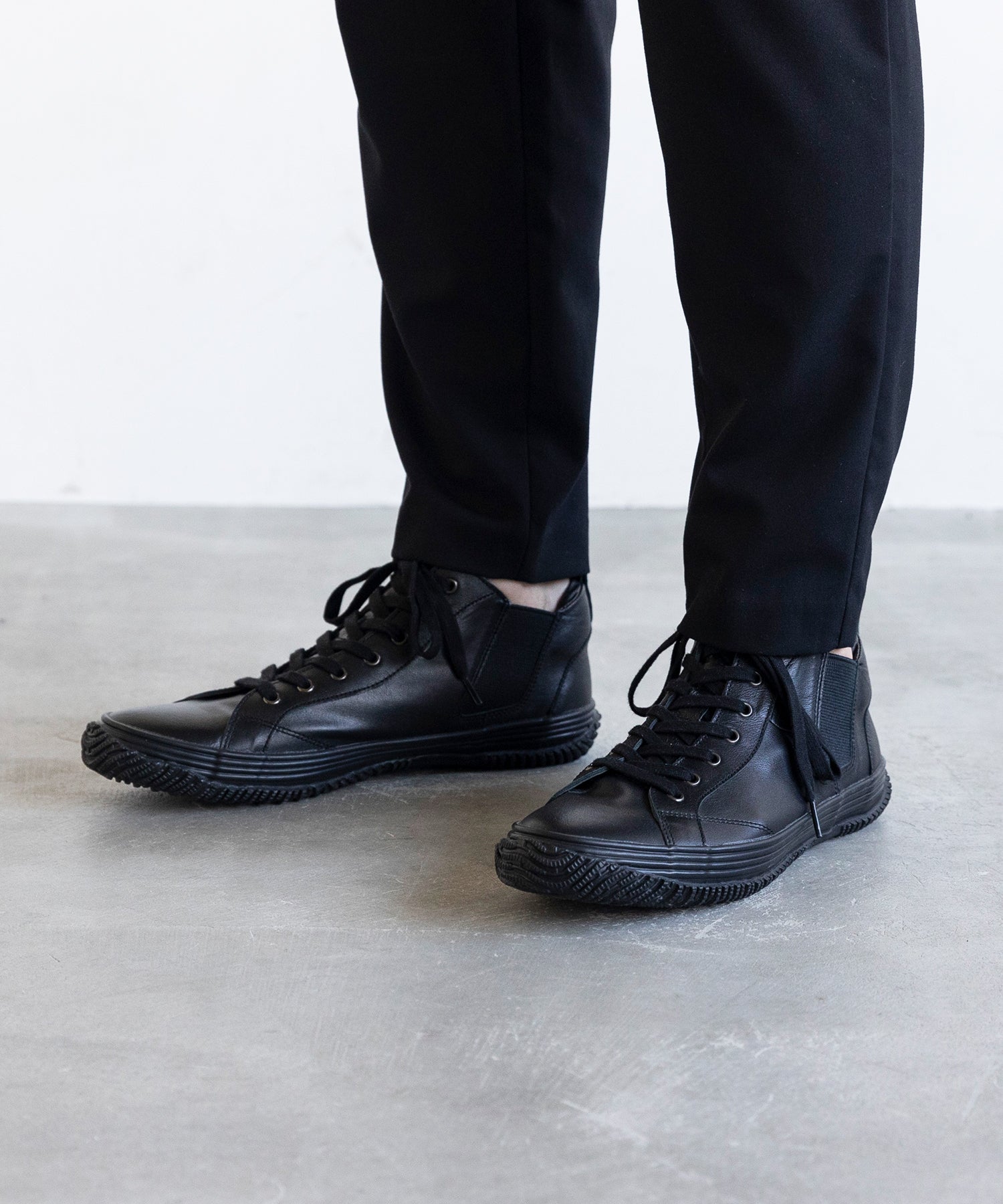 SP-442 Black/Black - SPINGLE