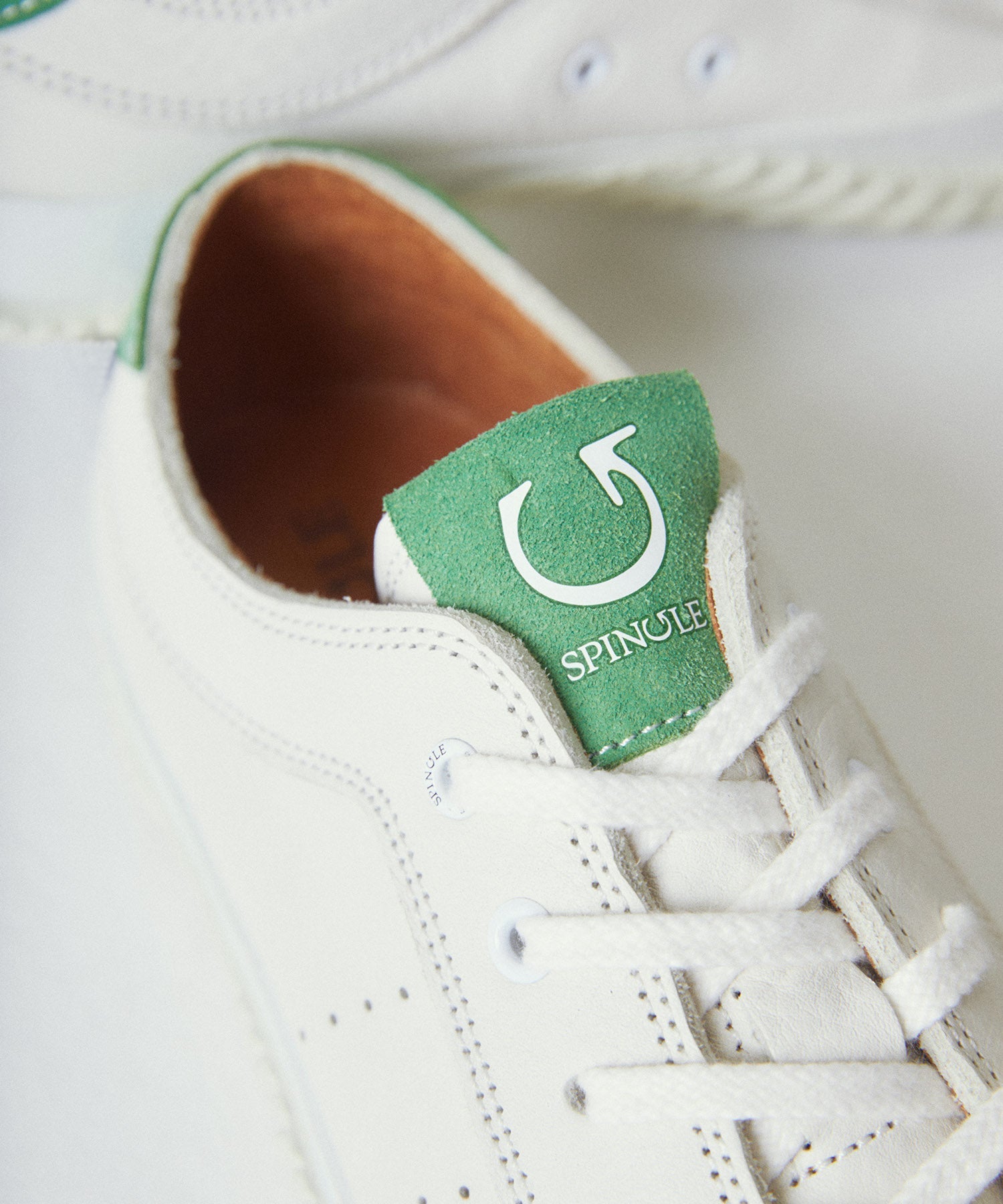 SP-107IL White/Green