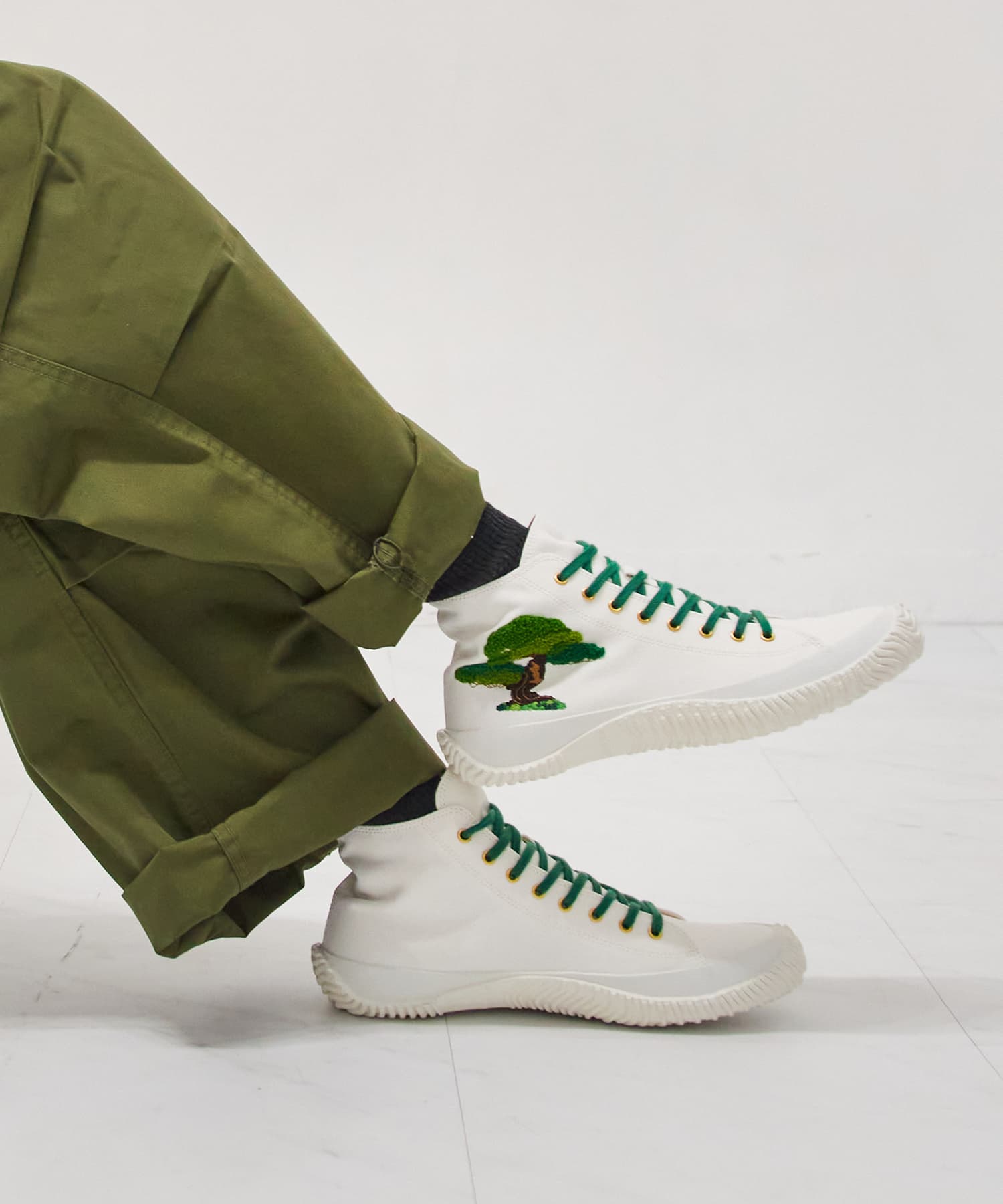 SPM-458KT White - SPINGLE