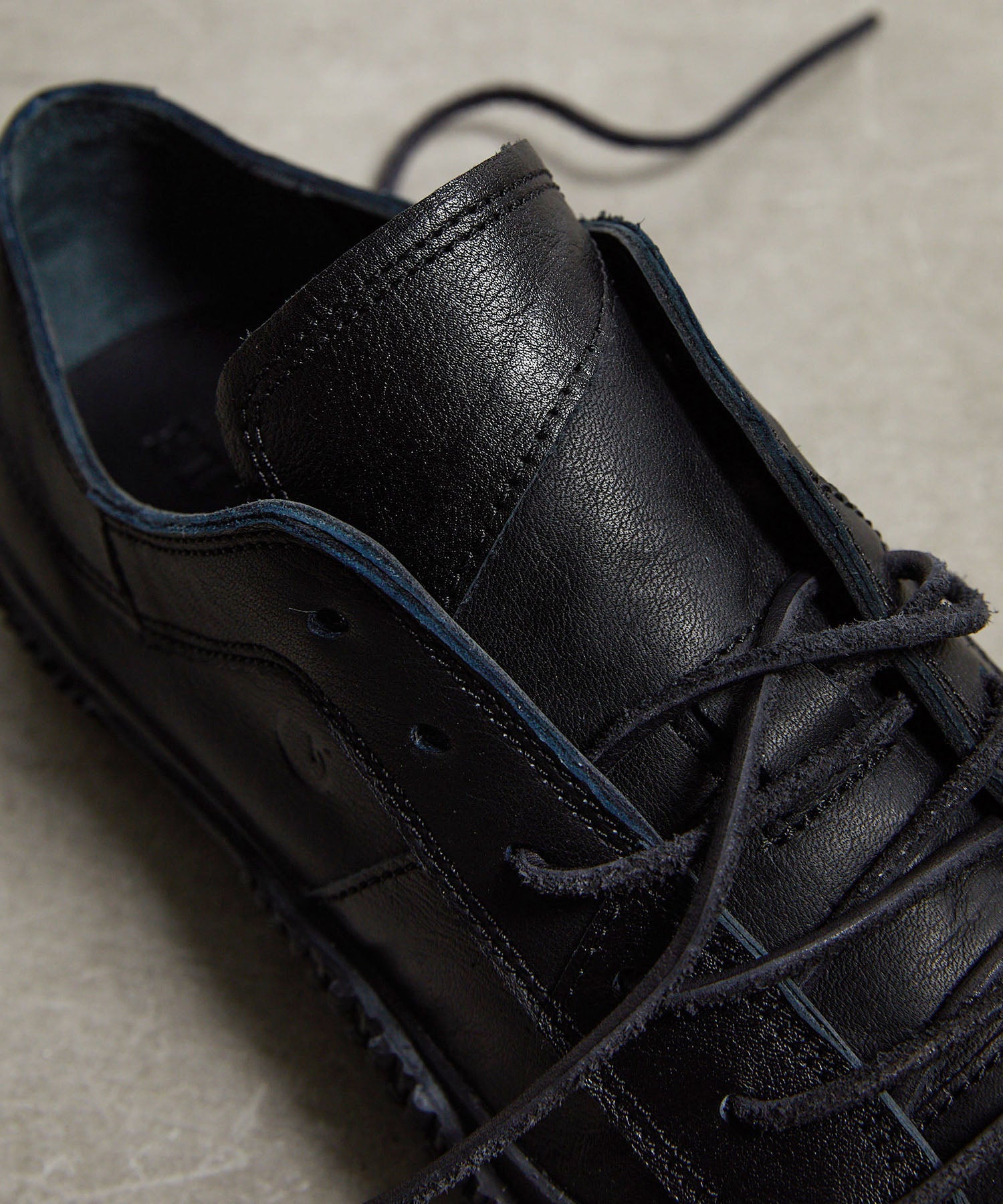 SP-6123I Black - SPINGLE